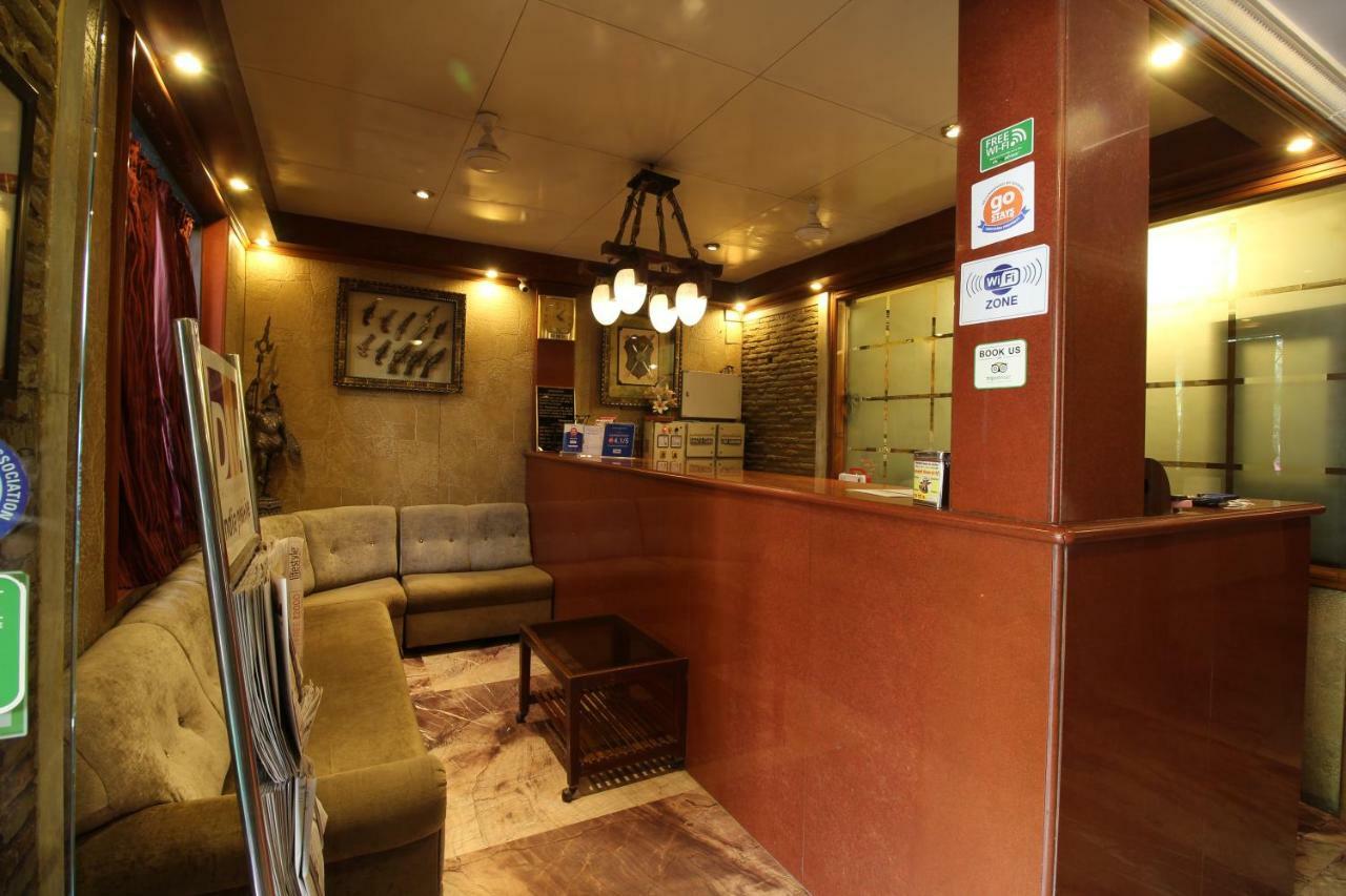 Hotel Shivam Пюн Екстериор снимка